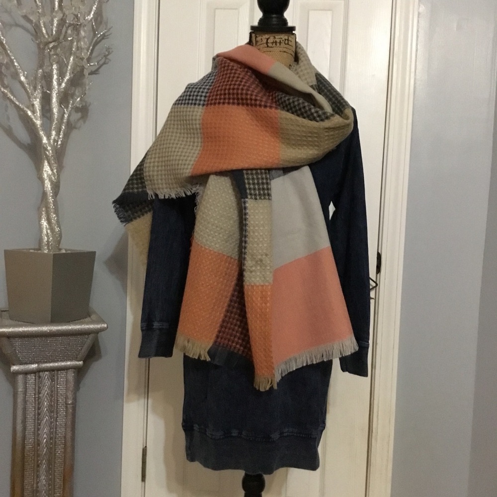 Blanket Scarf - Picture 4 of 6